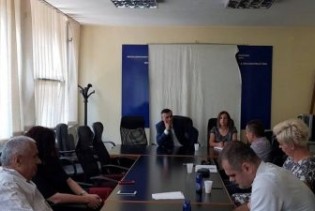 Sastanak u Travniku: Bez podrške vlasti nije isključen kolaps malinarstva