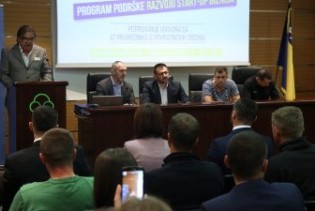 Ramić potpisao ugovore sa 47 povratnika za razvoj početnog biznisa