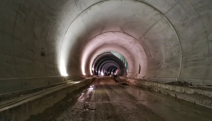 Probijen tunel "Pečuj" dužine više od 1.000 metara na dionici autoputa pored Zenice