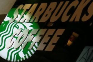 Starbucks povlači plastične slamke iz 8.000 svojih objekata