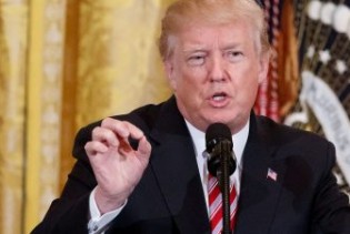 Trump: Svi koji budu poslovali s Iranom, prekinut će poslovanje s SAD-om