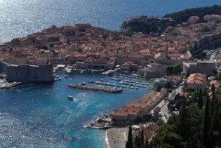 U Hrvatskoj sve naplaćuju, turist se osjeća kao očerupana kokoš
