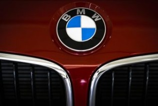 BMW povukao blizu 140.000 vozila s tržišta u Kini