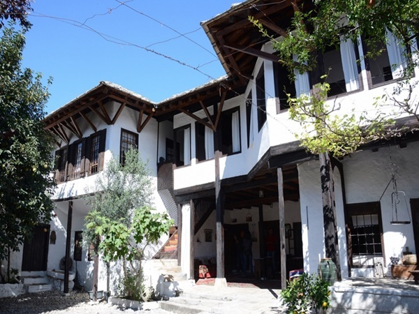 Tri turske kuće u Mostaru vijekovima svjedoče bogatstvo osmanskog perioda