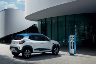 Renault u Parizu predstavio cjenovno pristupačni električni automobil