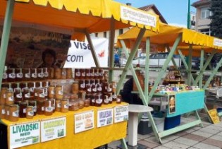 Sajam meda u Goraždu: Od pčelarstva se ne može obogatiti, ali može se solidno živjeti