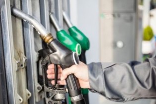 U svijetu gorivo naglo pojeftinjuje, u BiH ni feninga