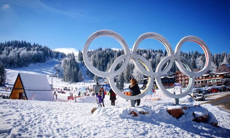 Veliki broj posjetilaca na Bjelašnici i Igmanu, idealni uslovi za skijanje