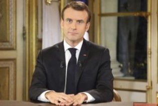 Macron se obratio naciji: Obećao povećanje minimalne plate