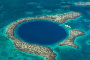 Milijarder Richard Branson istražit će svjetsku misteriju, Veliku plavu rupu kod Belizea