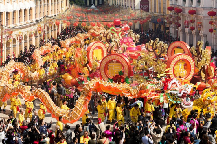 Više od 400 miliona Kineza putuje u vrijeme Nove godine