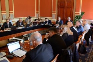 Vlada Brčkog predložila članove radnih grupa za izradu energetskih zakona