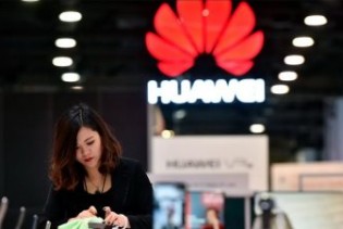 Osnivač 'Huaweija' poručio da svijet ne može bez njegove kompanije