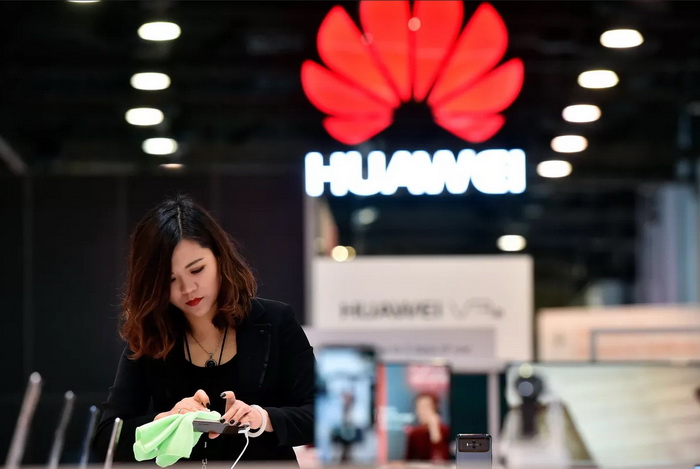 Osnivač 'Huaweija' poručio da svijet ne može bez njegove kompanije