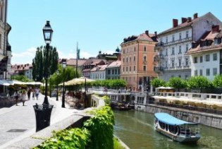 Slovenija lani s novim turističkim rekordom
