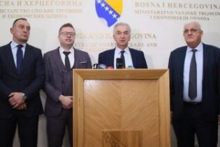 Četiri kompanije iz BiH za mjesec i po počinju izvoz piletine u zemlje EU