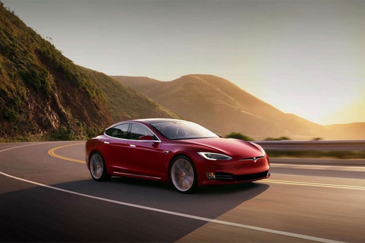Teslin Model S s jednim punjenjem baterija može preći rekordnih 647 kilometara