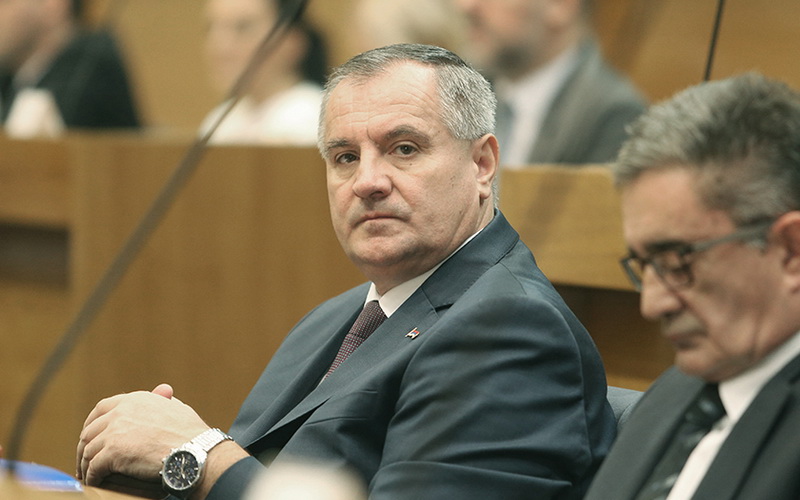Višković: Još nećemo tužiti FBiH zbog neraspodjele prihoda od UIO