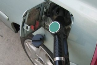 Federalno ministarstvo trgovine - Stiglo oko 400 zahtjeva za pojeftinje goriva