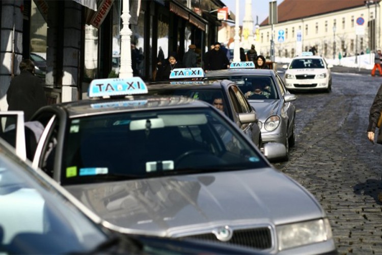 Broj zaposlenih u taxi službama u Hrvatskoj porastao 24 puta