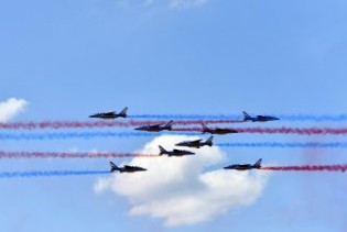 Akrobatski letovi na Paris Air Showu oduševili publiku