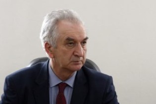 Šarović: Dodikove najave investiranja čisti populizam i jeftino kopiranje Srbije
