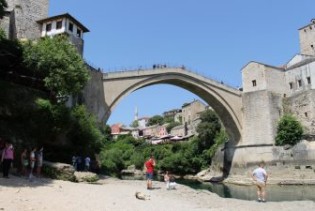 Mostar pun turista: Stari most je magičan!