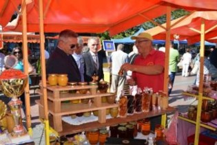 Gradonačelnik Brčkog otvorio Međunarodni sajam pčelarstva i pčelarske opreme
