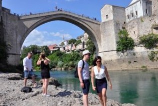 BiH prošle godine posjetilo 69,7 posto manje turista u odnosu na 2019. godinu