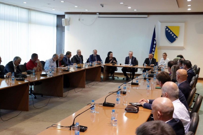 Privrednici FBiH i RS razgovarali s ministrom Šarovićem