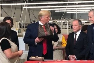 Donald Trump otvorio fabriku ženskih torbica u Teksasu