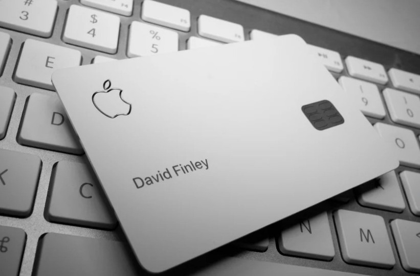 Apple pod istragom zbog optužbi da je njihova kreditna kartica "seksistička"