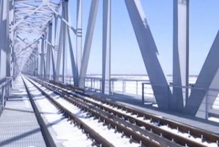 Prvi željeznički prekogranični most koji spaja Rusiju i Kinu donosi procvat trgovine