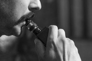 Velike duhanske firme na udaru kritika jer WHO cilja na vaping