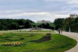 Turizam u Beču: Oporavak tek od 2021., važno je osigurati dobre aviolinije za budućnost