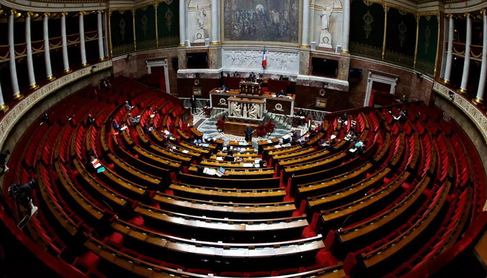 Francuski parlament usvojio vanredni budžet, 110 milijardi eura za ekonomiju