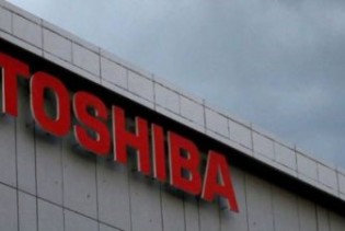 Toshiba privremeno zatvara fabrike i urede