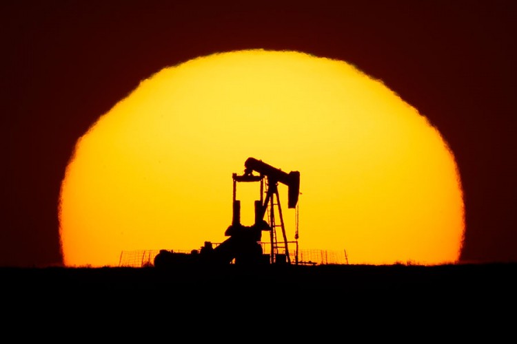 Cijene nafte blago pale nakon tri sedmice rasta