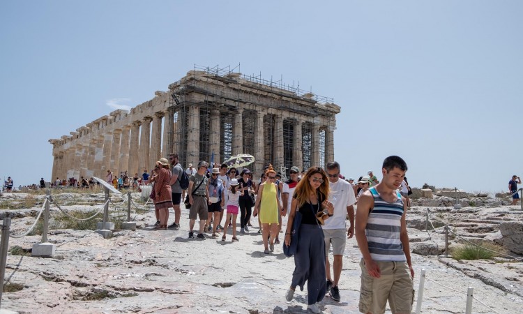 Grčka od danas zvanično otvorena za turiste, letovi za Atinu i Solun
