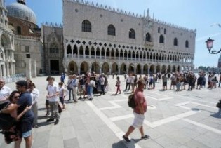 Italija oživjela: Veliki broj turista ponovo posjetio Veneciju nakon četiri mjeseca