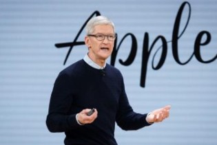 Čelnik Applea Tim Cook pridružio se klubu milijardera