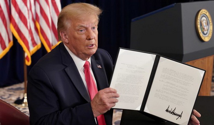 Trump potpisao uredbe o novom planu pomoći ekonomiji