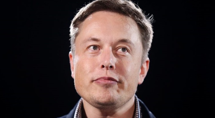 Pratitelji na Twitteru savjetovali Elonu Musku da proda 10 posto dionica Tesle