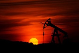 Cijene nafte u prošloj godini porasle više od 50 posto, najavljen daljni rast
