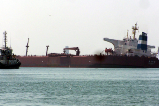 Zbog golemog broda koji je blokirao Sueski kanal narasle cijene nafte