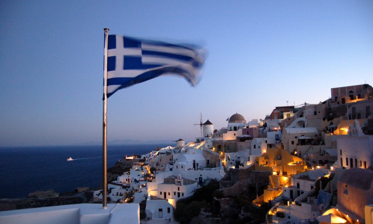 Grčka planira ukinuti restrikcije do kraja marta, u maju otvara sektor turizma