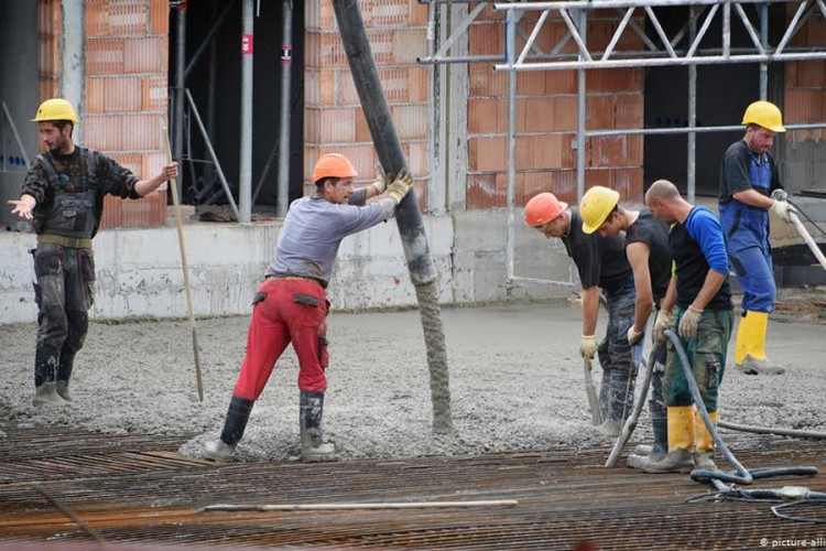 Poskupjelo sve - od fasadnog programa do cijevi i cementa