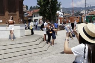 Ulice Sarajeva prepune građana i turista