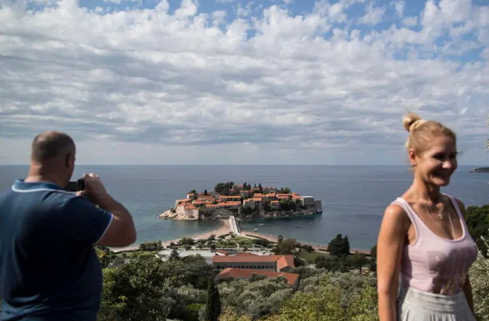 U Crnoj Gori 10 puta više turista nego lani