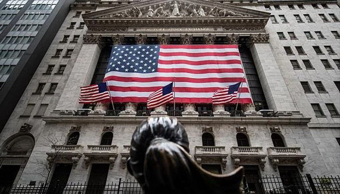 Američki dionički fondovi osjete odlive dok investitori promatraju ekonomske podatke